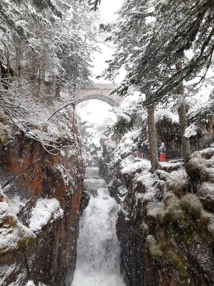 Au Dessus Des Toits Διαμέρισμα Cauterets Εξωτερικό φωτογραφία